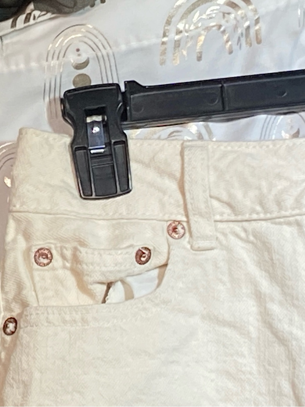 American Eagle Outfitters Cream Frayed Hem Denim Shorts - Picture 4 of 12